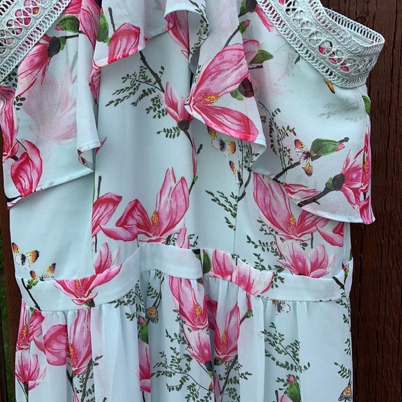 ***Fundraiser*** Oasis Floral Halter Maxi Dress - Picture 7 of 12